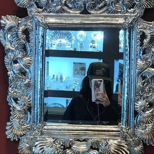 Meet your Posher, Bella